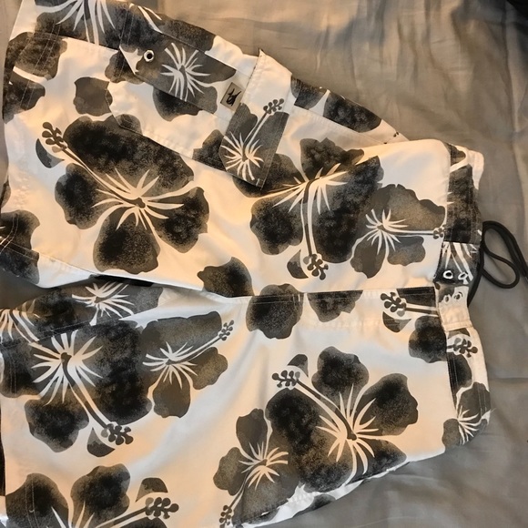 2 pairs of swim shorts for men - Picture 2 of 4